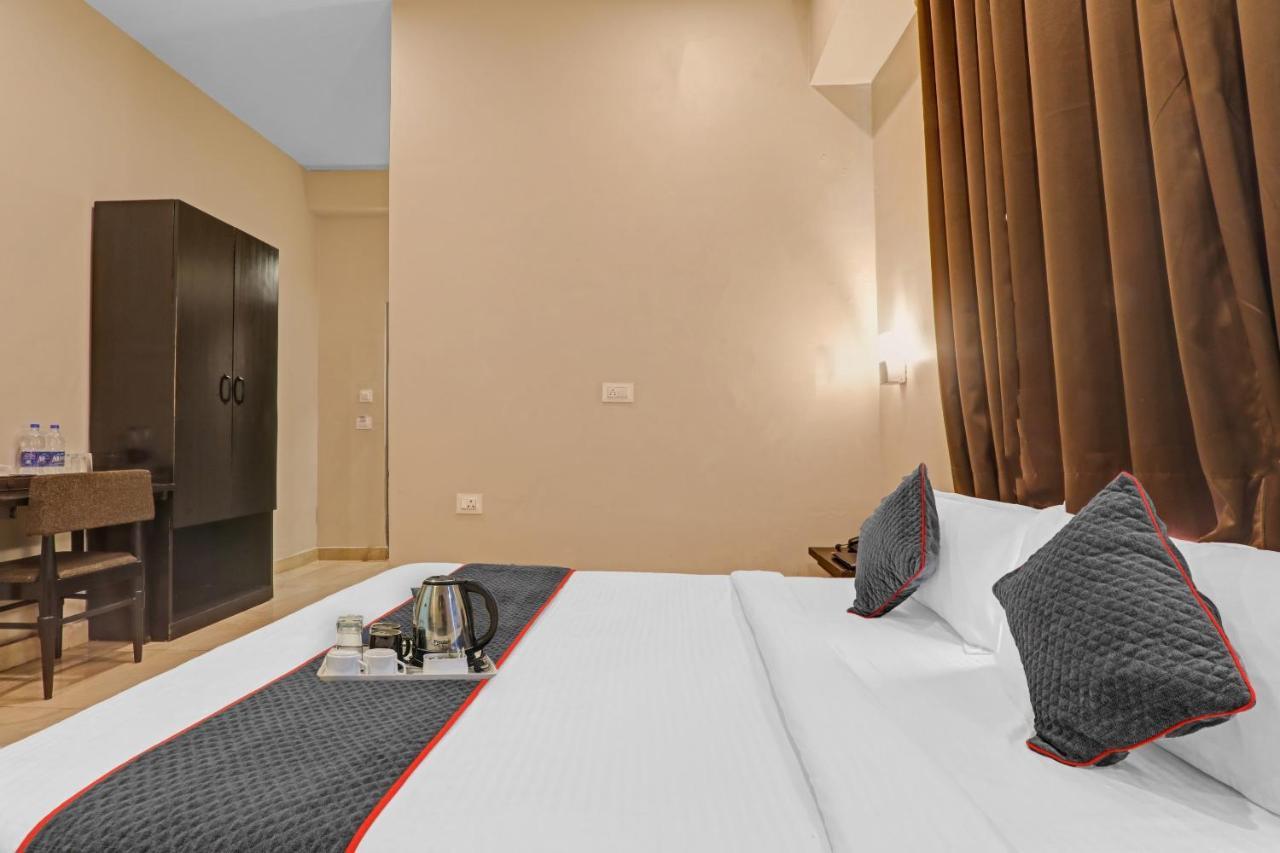 Super Townhouse Amaraa Hotel Near Phoenix Palassio Lucknow Eksteriør bilde