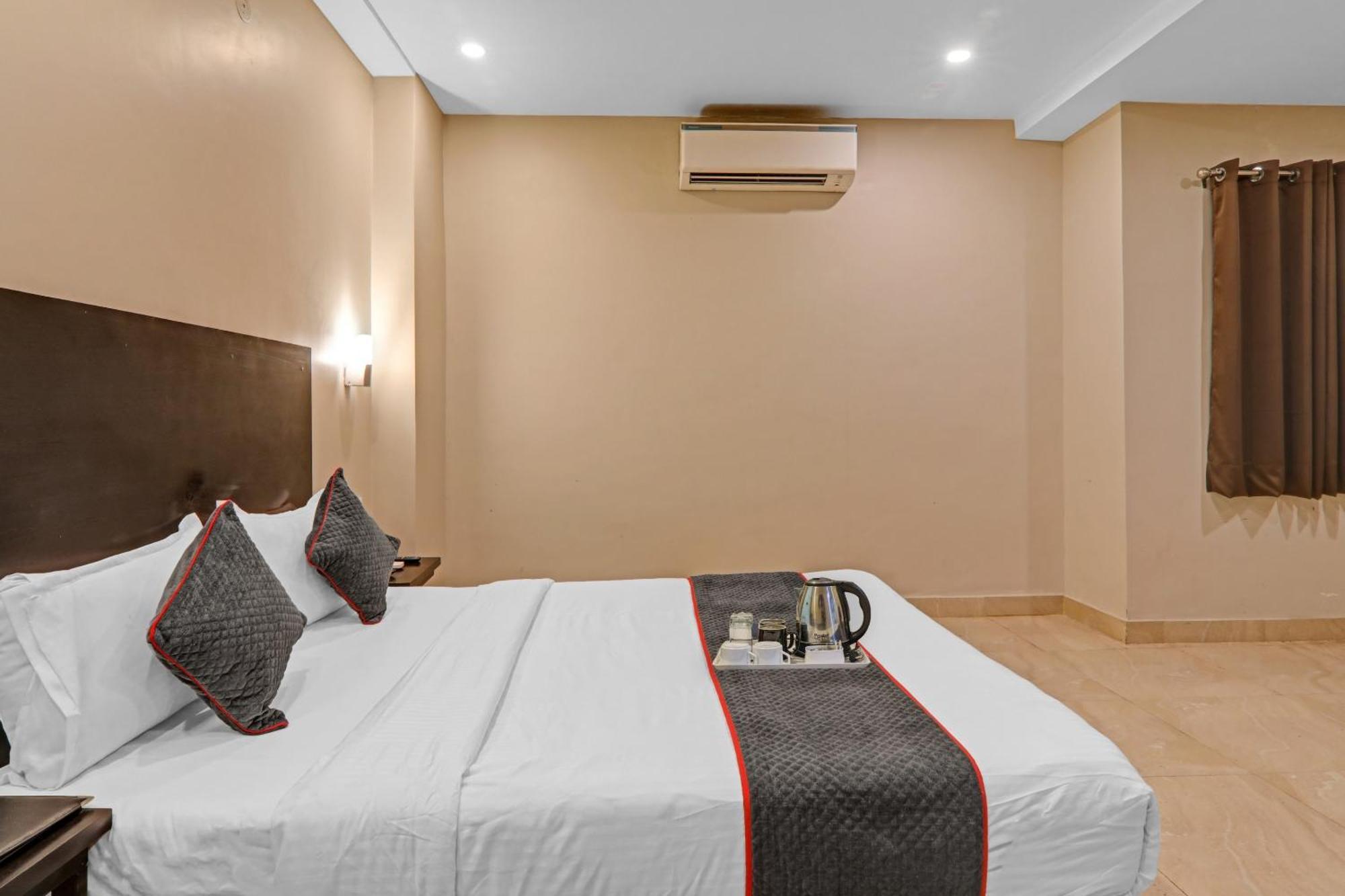 Super Townhouse Amaraa Hotel Near Phoenix Palassio Lucknow Eksteriør bilde