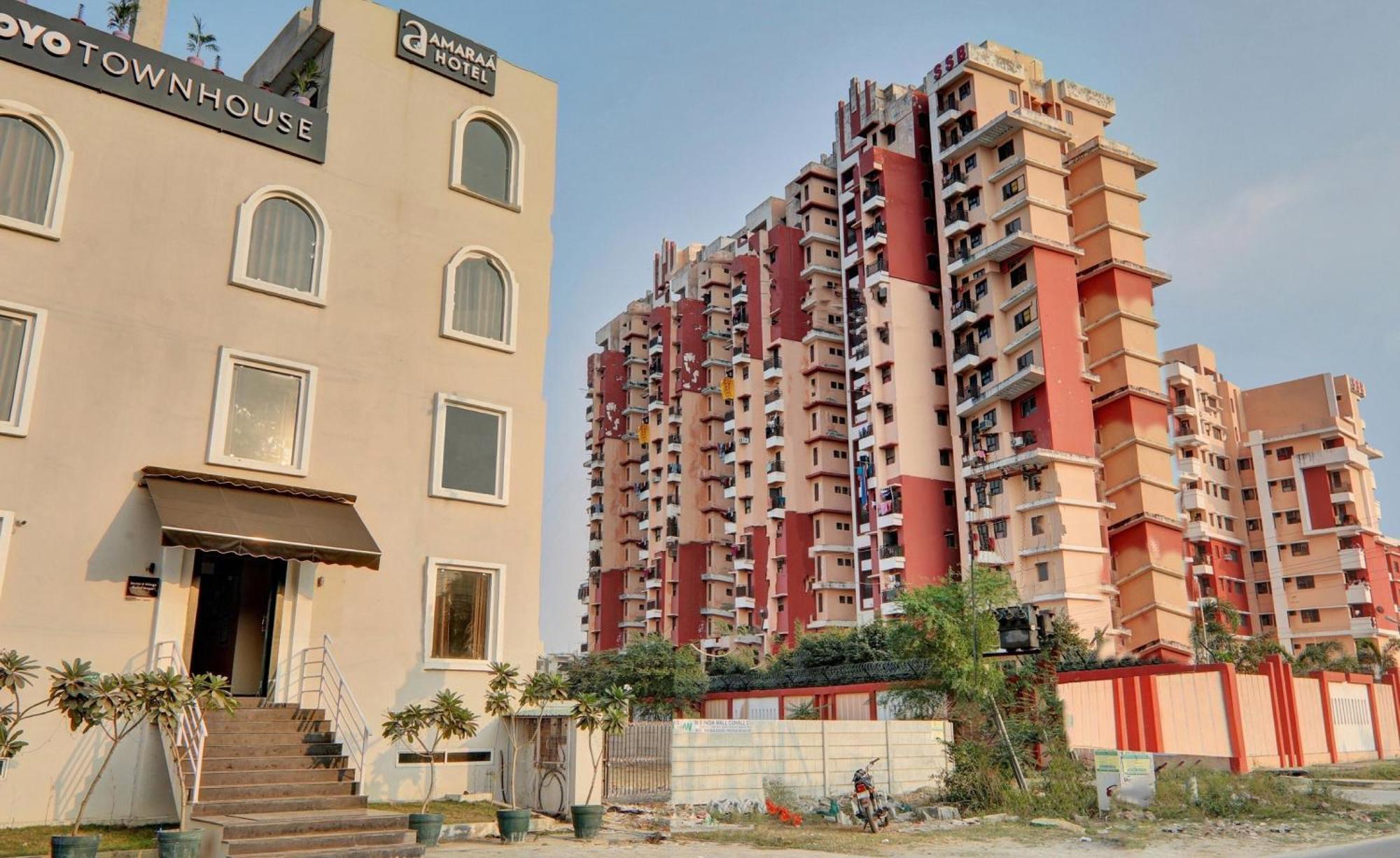 Super Townhouse Amaraa Hotel Near Phoenix Palassio Lucknow Eksteriør bilde