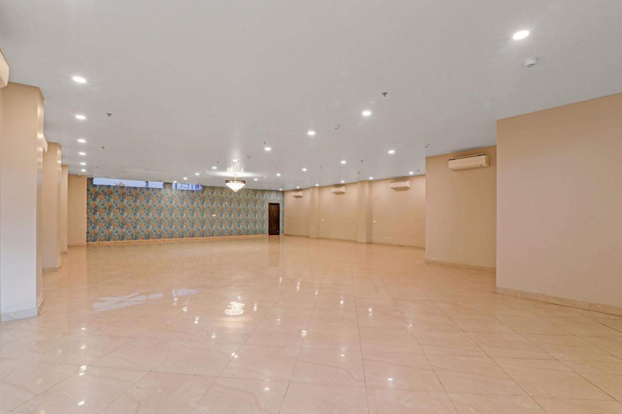 Super Townhouse Amaraa Hotel Near Phoenix Palassio Lucknow Eksteriør bilde